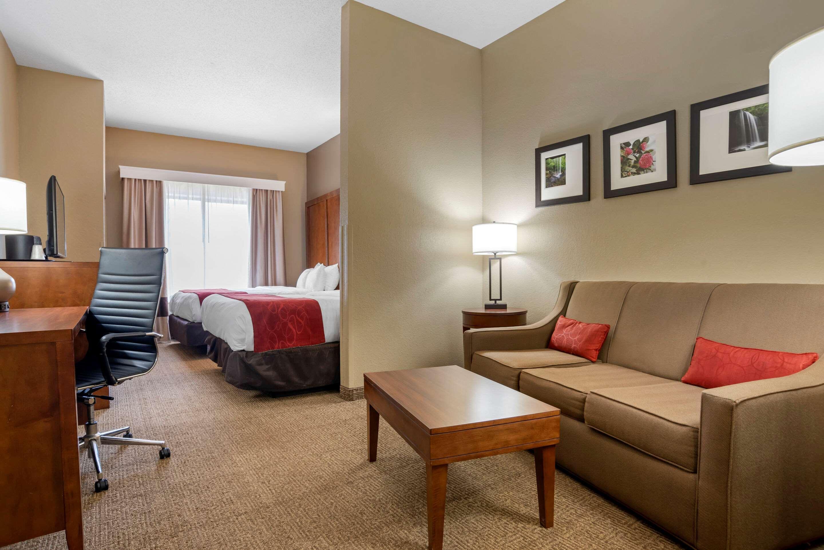 Comfort Suites Oxford I-20 Exit 188 Exterior photo